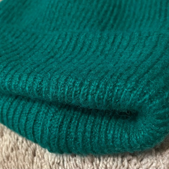 🍏Zara🍏Emerald green Knit Beanie. Size M - Picture 4 of 4